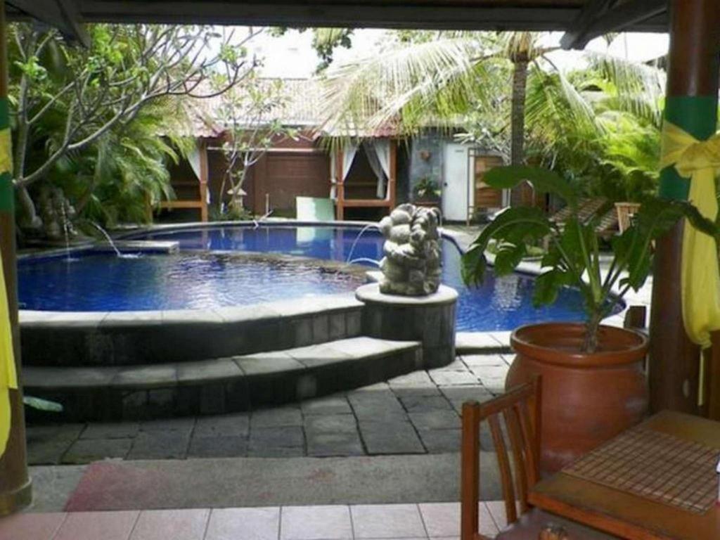 Nyiur Indah Beach Hotel Pangandaran Bagian luar foto