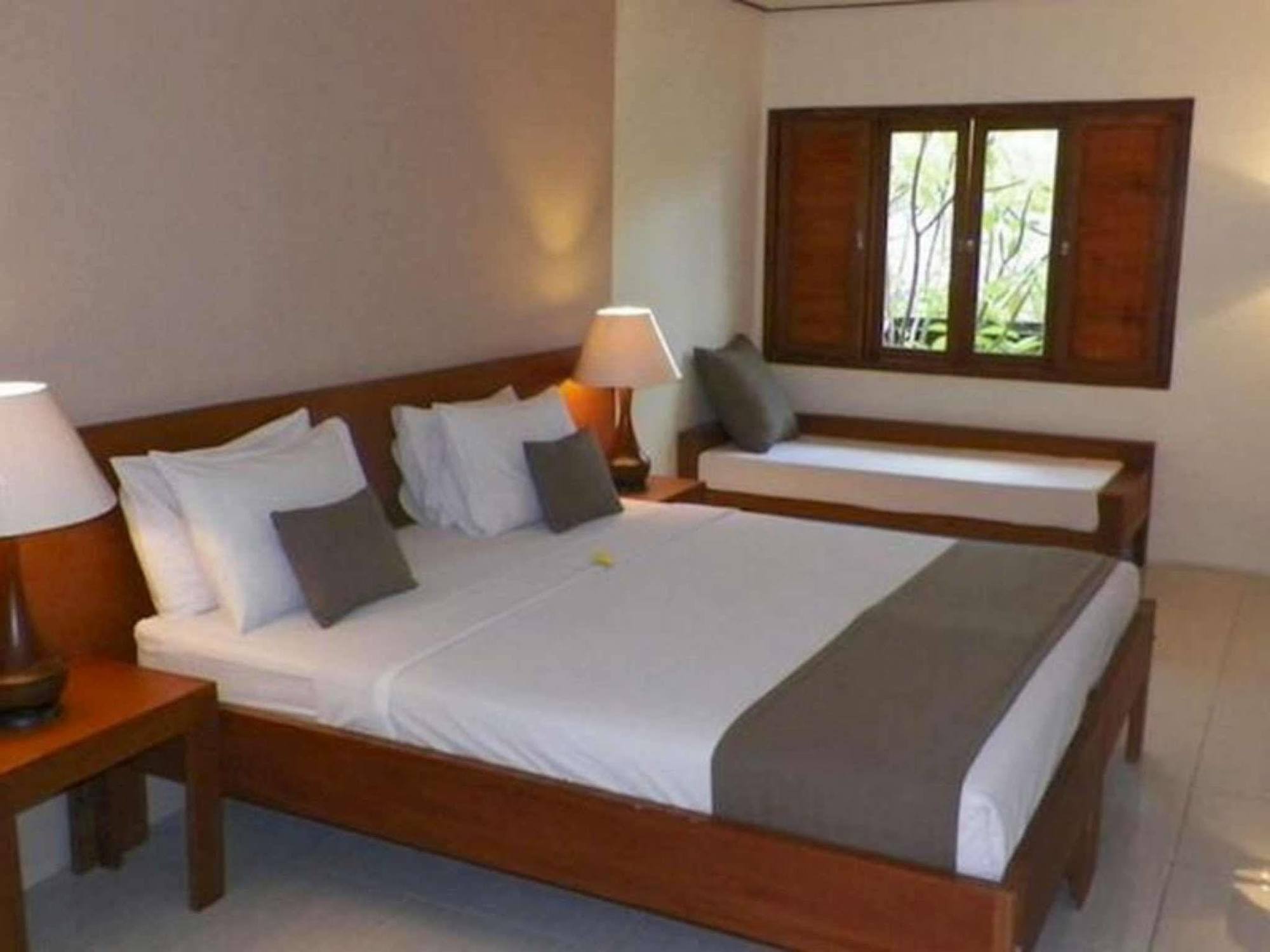 Nyiur Indah Beach Hotel Pangandaran Bagian luar foto