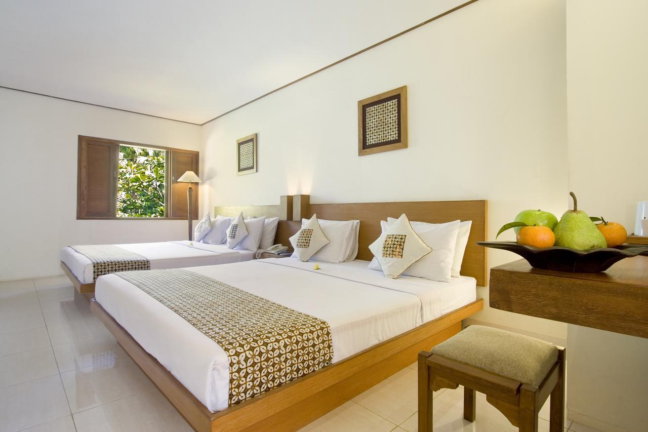 Nyiur Indah Beach Hotel Pangandaran Bagian luar foto